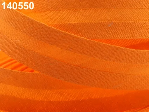 Schrägband Baumwolle in Orange, Meterware im Ausschnitt