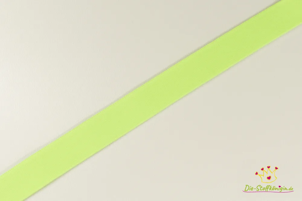 Gummiband in Gelb, Meterware im Ausschnitt
