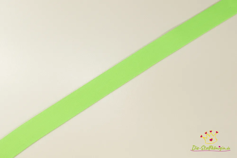 Gummiband in Neongrün, Meterware im Ausschnitt