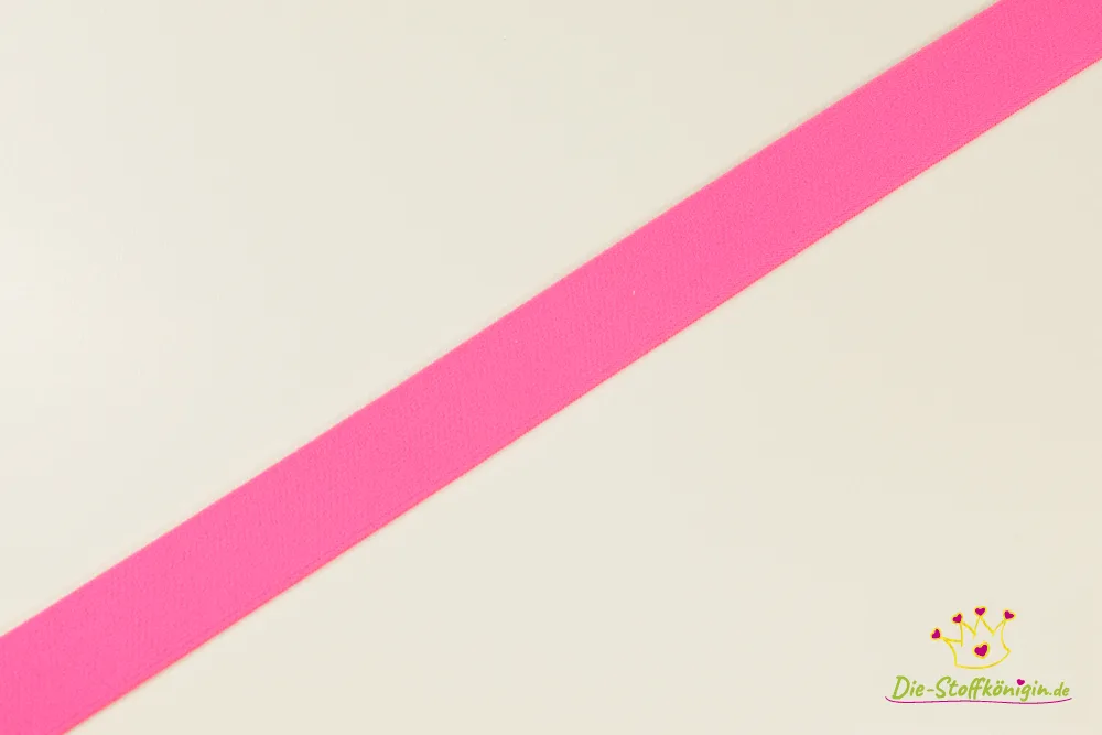 Gummiband in Rosa, Meterware im Ausschnitt