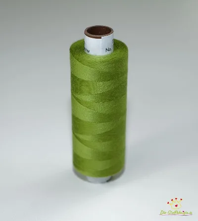 Spule Amann Troja Nähgarn in Grasgrün, Farbnummer 1146