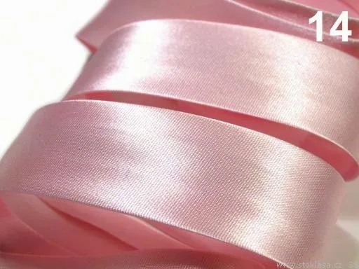 Satinband in Rosa, Meterware im Ausschnitt