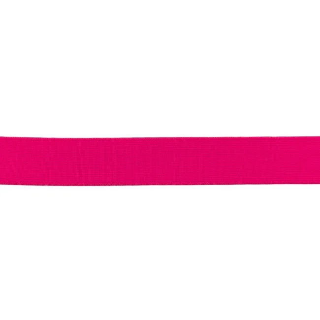 Gummiband in Pink, Meterware im Ausschnitt