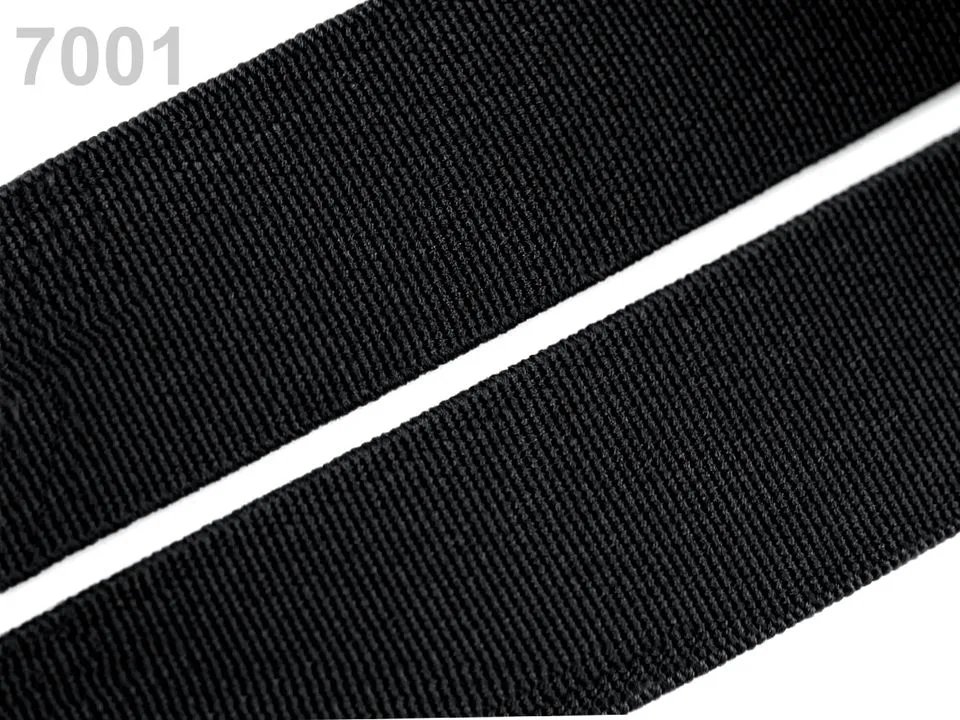 Gummiband Schwarz, Meterware im Ausschnitt