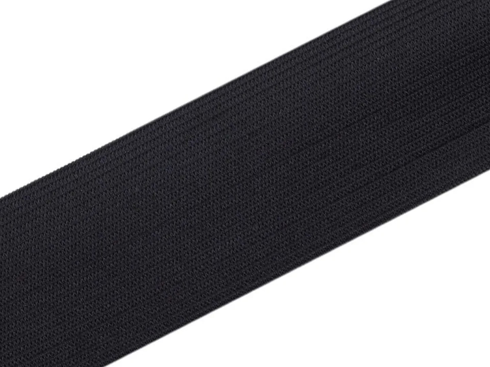 Gummiband Schwarz, Meterware im Ausschnitt