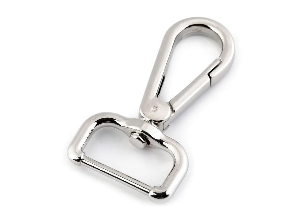 Metall-Karabiner in Silber, Nahaufnahme