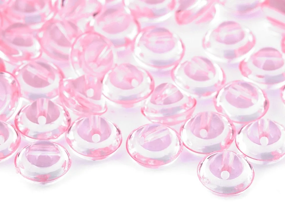Knopf Babyrosa-Transparent, Nahaufnahme im Sortiment der Stoffkönigin