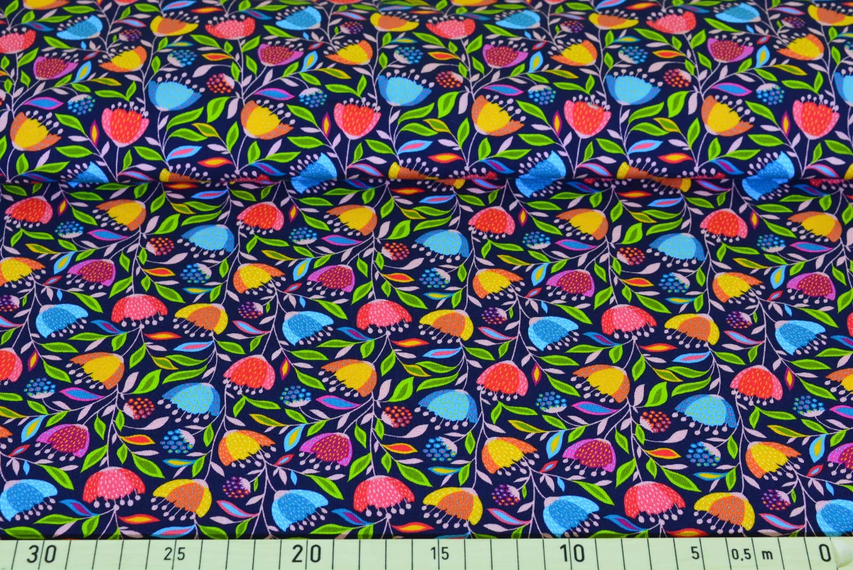 Softshell Blüten in Dunkelblau, Meterware im Detail