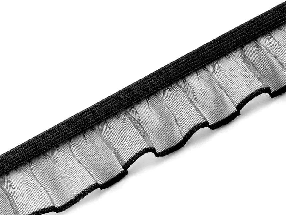 Rüschengummi in Schwarz, Meterware im Ausschnitt