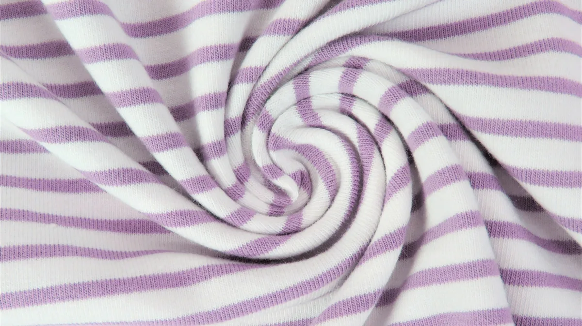 Baumwolljersey Streifen in Weiß/Flieder, Meterware im Detail
