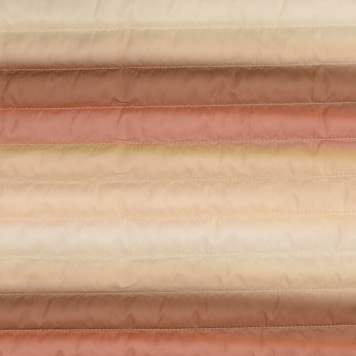 Steppstoff in Braun/Beige/Terracotta, Meterware im Detail