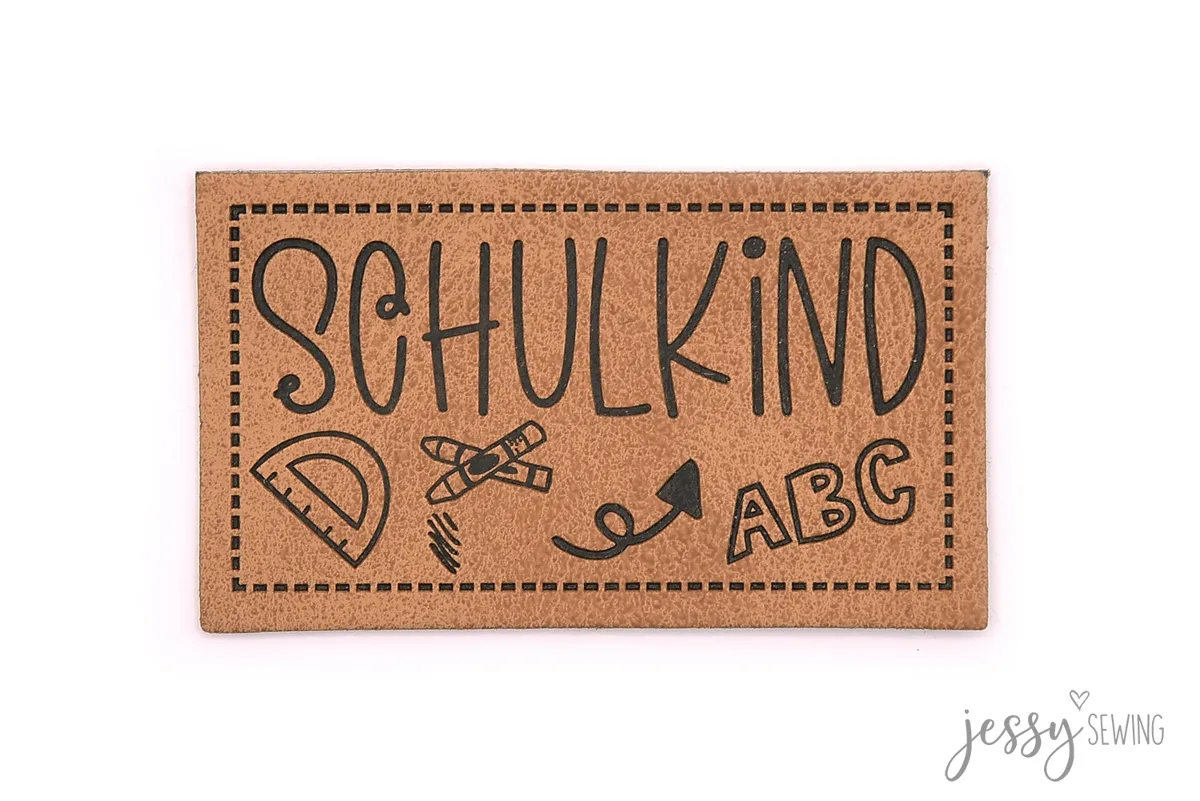 Kunstleder Label Schulkind by, Nahaufnahme