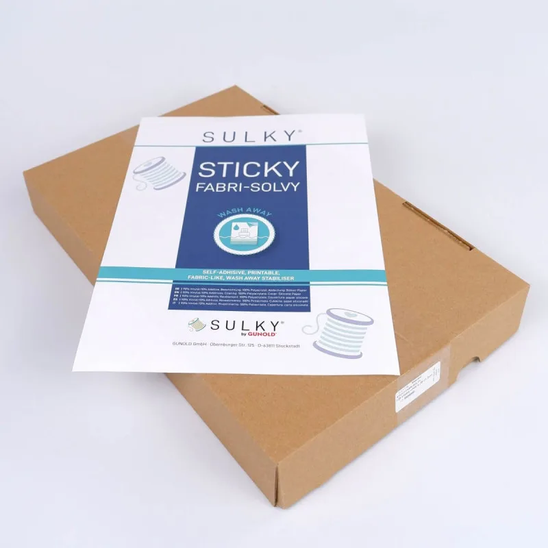 Sulky Sticky Fabri-Solvy selbstklebendes wasserlösliches Vlies 108 Blatt 21,5 × 28 cm in Weiß
