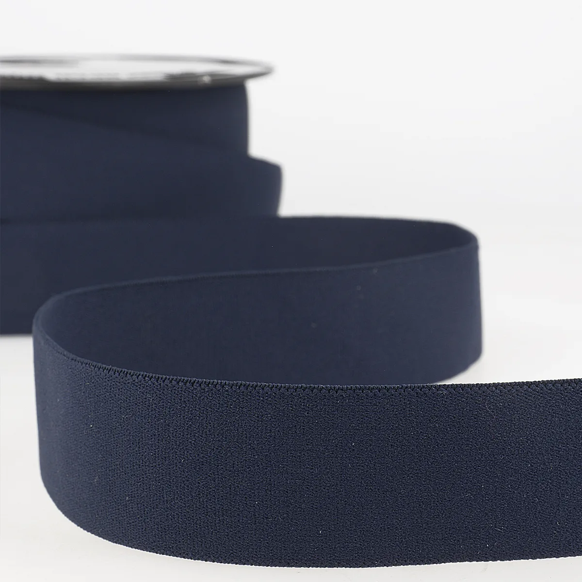 Gummiband Dunkelblau, Meterware im Ausschnitt