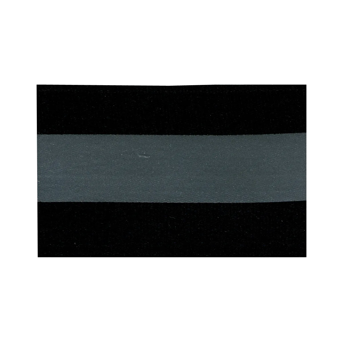 Reflexband Schwarz-Silber, Meterware im Ausschnitt