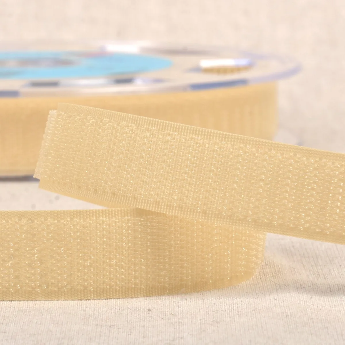 Klettband 20 mm in Beige mit Haken- und Flauschseite